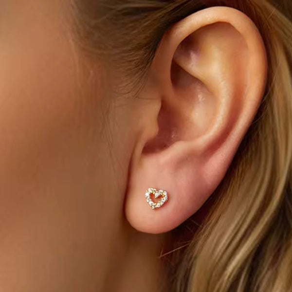 Herz Ohrstecker aus 925er Silber mit Sicherheitsverschluss – stilvolles & sicheres Schmuckstück für jeden Tag. Perfekt als Geschenk. ❤️✨