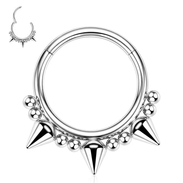 Silberner Septum Nasenring aus Titan – stilvolles & hochwertiges Piercing von FALKENKOENIG SCHMUCK. Perfekt für einen eleganten & langlebigen Look. ✨