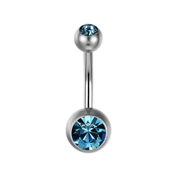 Titan Bauchnabelpiercing mit topasblauen Zirkonia Kristallen von Falkenkoenig Schmuck. Dieses Bauchnabelpiercing ist erhältlich mit der Stablänge 12mm, 10mm und 8mm.