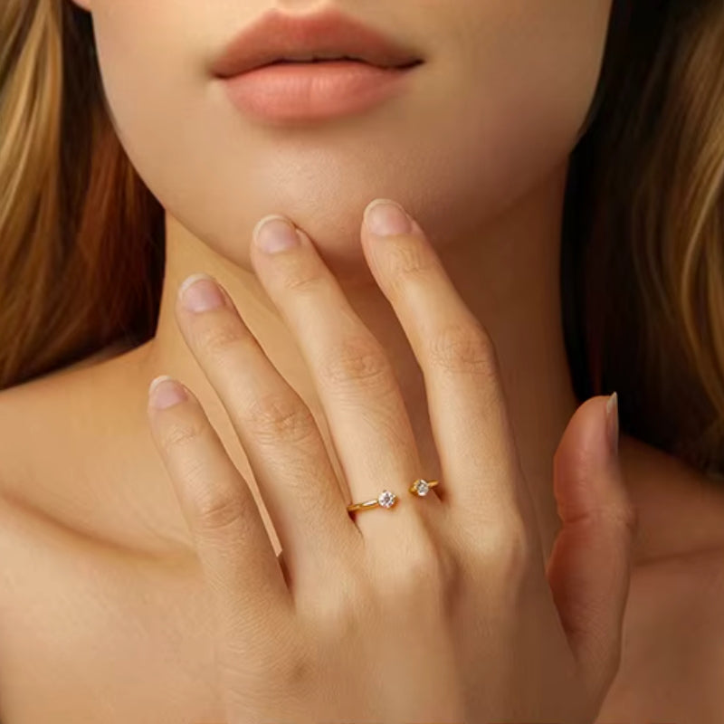 Größenverstellbarer Damen Fingerring aus 925er Sterlingsilber mit mehreren Moissanite – eleganter Schmuck mit diamantähnlichem Funkeln.