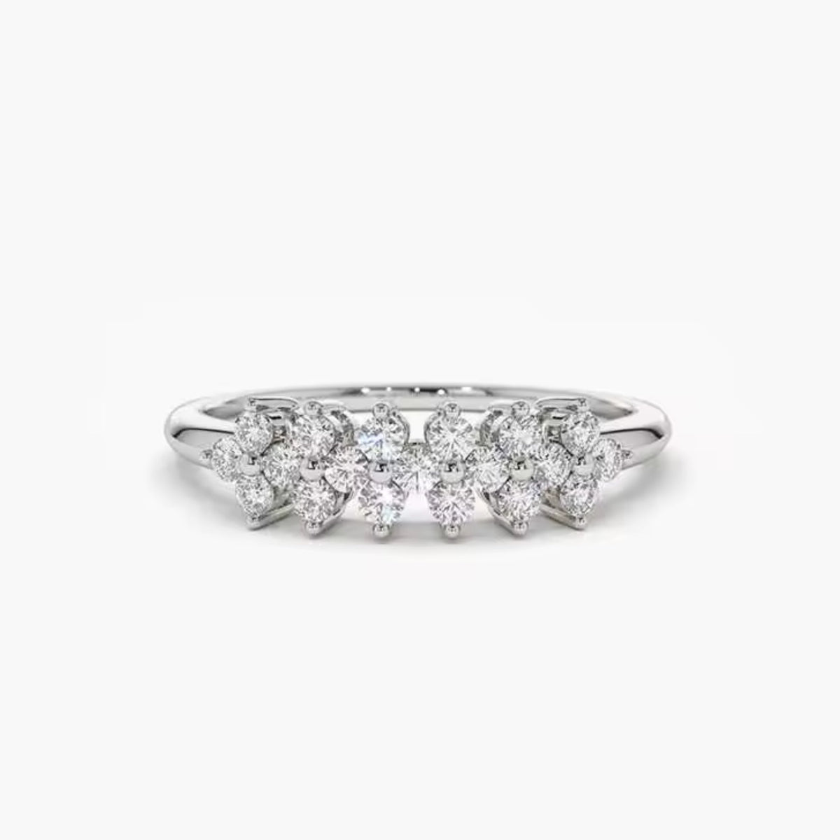 Moissanite Fingerring aus vergoldetem 925er Silber – nachhaltige Alternative zum Diamanten, luxuriöser Solitärring in Goldoptik.