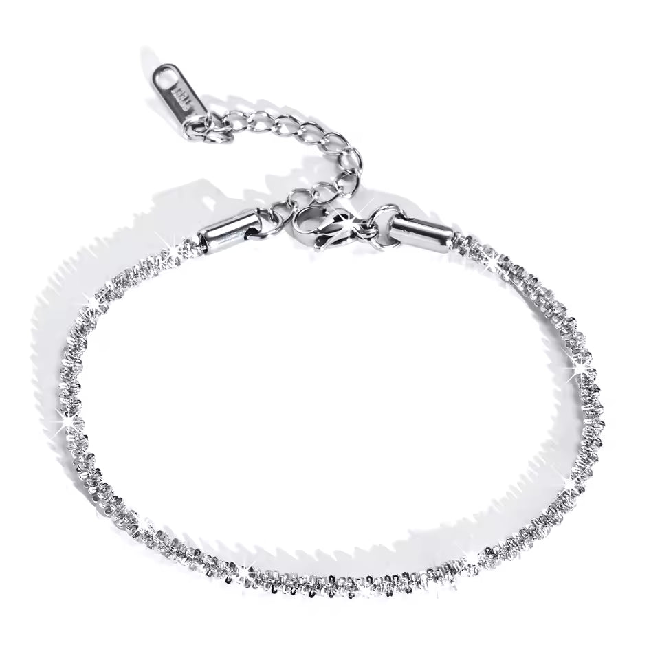 Gypsophila Silber Fusskette aus Edelstahl für Damen, elegantes Fußkettchen für Sommer, Strandlook und Alltag, verstellbarer Fußschmuck.