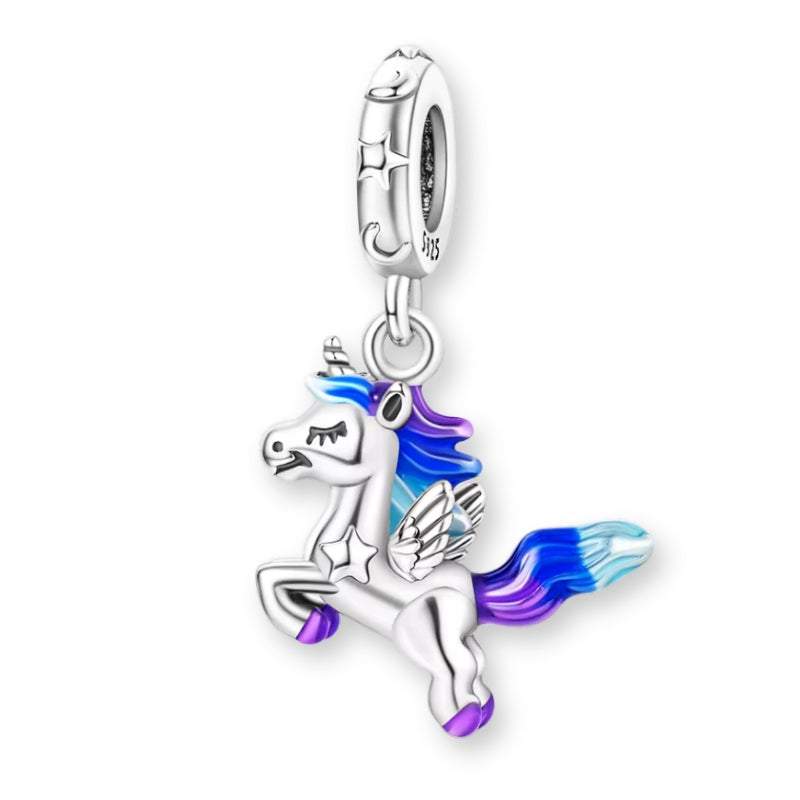 Bunter Einhorn Charm aus 925er Silber – farbenfroh, verspielt und magisch für dein Charm-Armband.