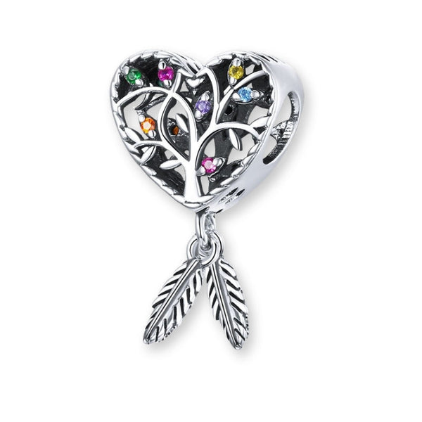 Traumfänger Charm-Anhänger aus 925er Silber in Herzform mit Lebensbaum und farbigen Zirkonia-Kristallen – tragbar an Armband oder Kette.