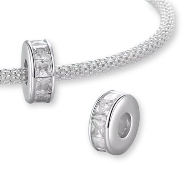 Kristall Stopper Charm aus 925er Silber – funktionaler Schmuckanhänger mit funkelnden Kristallen für Stil, Halt und Eleganz am Armband.