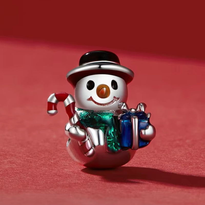 Schneemann Charm aus 925er Silber – winterlicher Anhänger mit liebevollen Details, passend für Charm-Armbänder & Ketten.