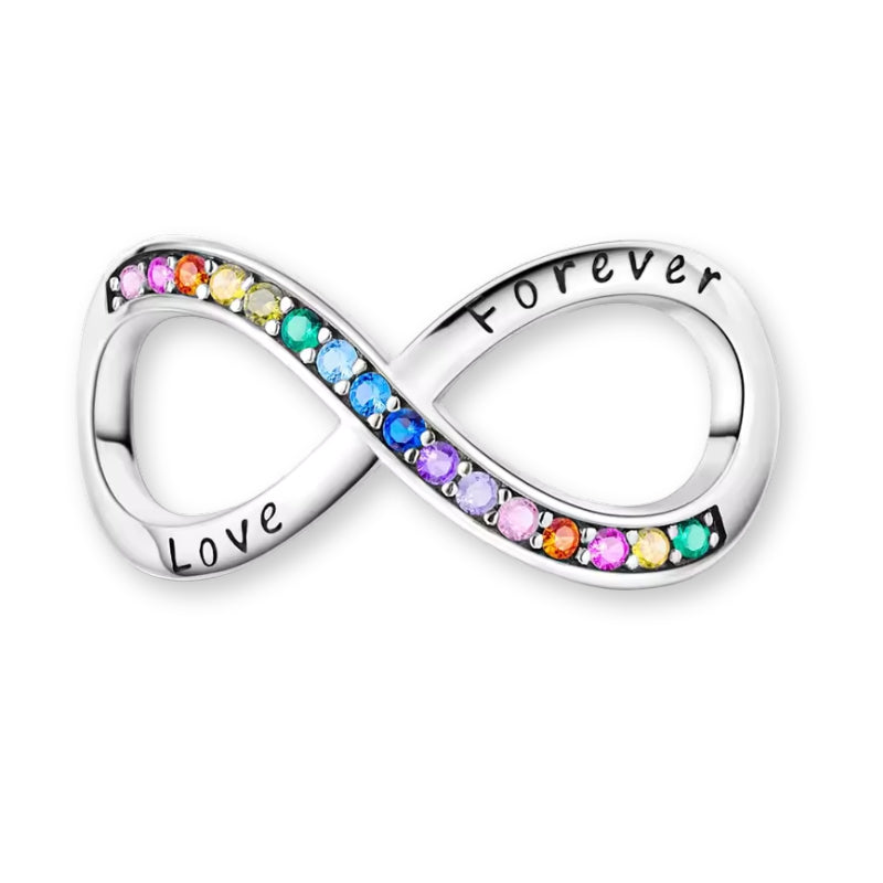 Family Forever, Unendlichkeits Charm-Anhänger aus 925er Silber mit Kristallen – funkelndes Infinity-Symbol für Liebe, Familie & ewige Verbindung.