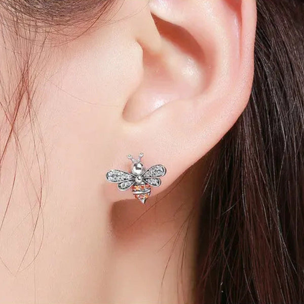 Filigrane Bienen-Honig Ohrstecker mit funkelnden Kristallen – eleganter Naturschmuck für Naturliebhaber & Trendsetter. 🐝✨