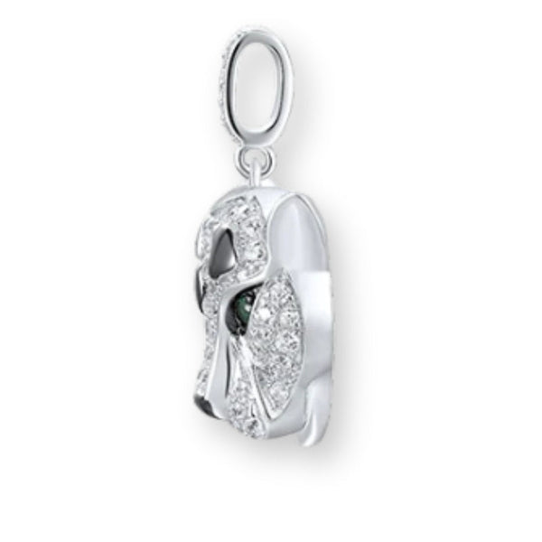Leopard Anhänger aus 925er Silber mit grünen Kristallaugen – symbolträchtiger Talisman für Stärke, Intuition und Eleganz.