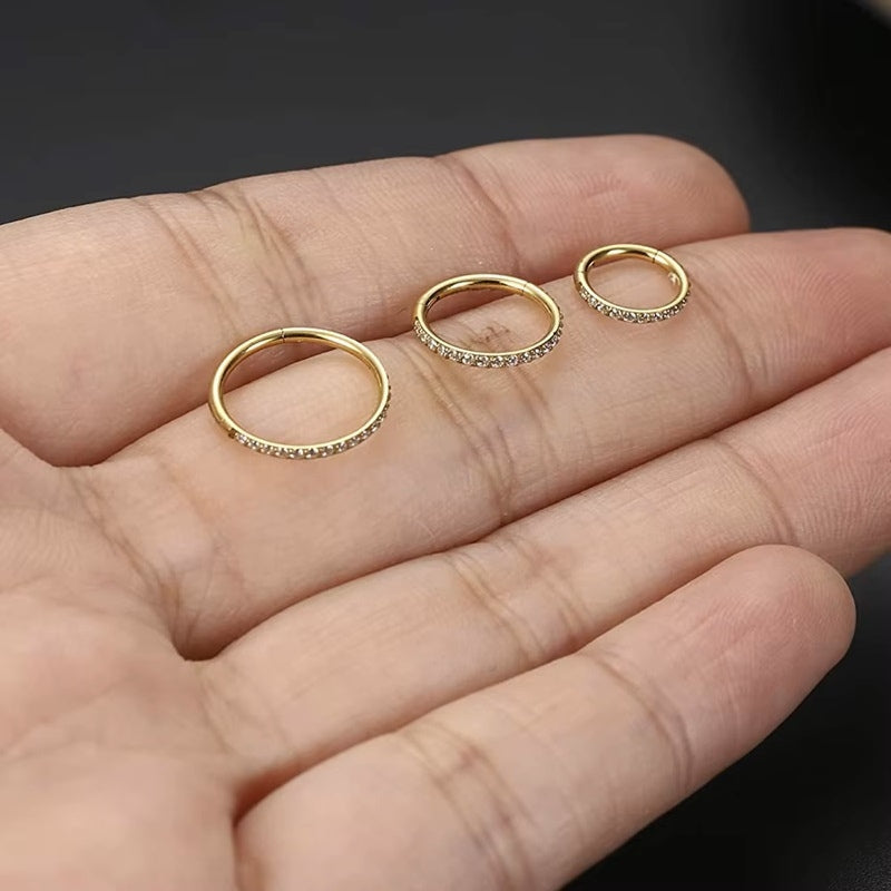 Gold-Septum-Nasen-Klicker-Nasenpiercing-Ohrring-Falkenkoenig-Schmuck-Piercings-aus-Titan-Chirurgenstahl-zirkonia