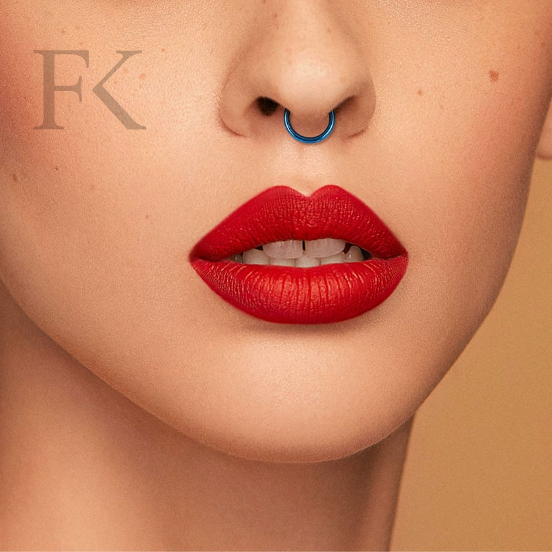 Schwarz Septum Clicker aus Titan – vielseitiger, hypoallergener Nasenring für Septum, Helix & Tragus. Leicht, langlebig & komfortabel. ✨🔩